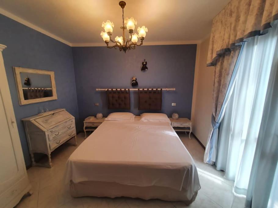 Touristic Apartment "Agata" Сірміоне Екстер'єр фото